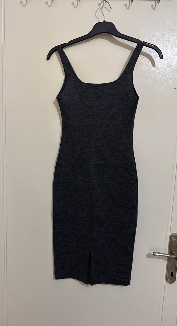 Gri Kolsuz Midi Triko Elbise - Görsel 2