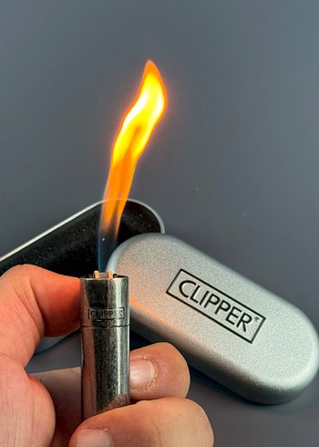 ESKİTİLMİŞ DESEN GÜMÜŞ CLİPPER ÇAKMAK - Görsel 4