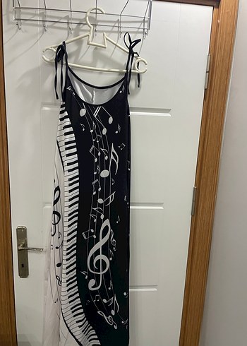 Piyano ve Nota Desenli Uzun Bohem Elbise - Görsel 3