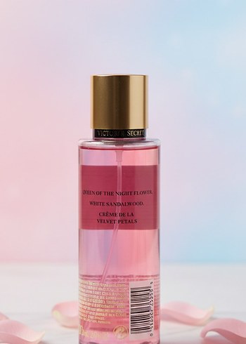 Victoria's Secret Velvet Petals Kadın Parfümü - Görsel 2