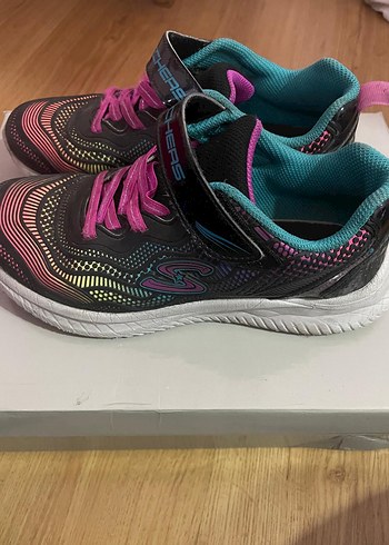 Kız Çocuk Renkli Skechers Bağcıklı Spor Ayakkabı - Görsel 2
