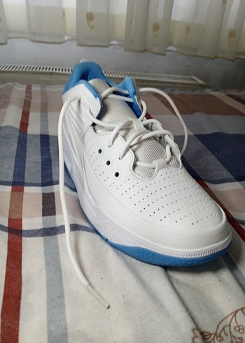 Beyaz Elastik Bağcıklı Basketbol Ayakkabısı - Görsel 6