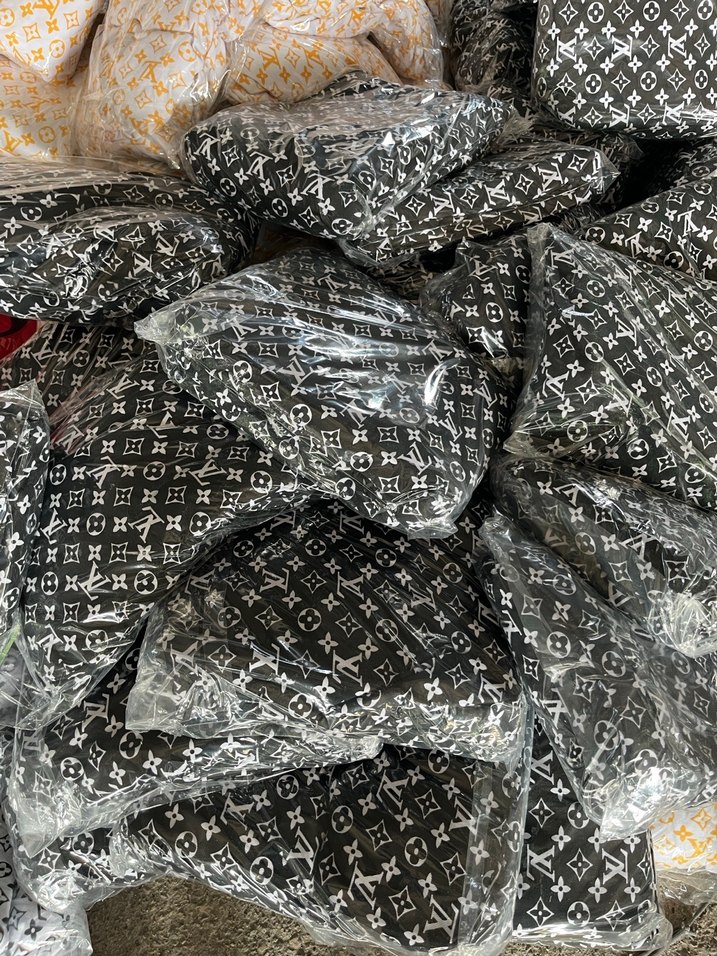 Louis witton desenli  Araç Koltuk kılıfı - Görsel 2