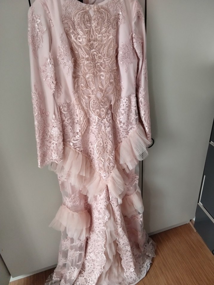 Pembe Nakışlı Uzun Kollu Abiye Elbise - Görsel 3
