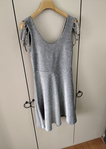 Gri Mini Payetli V Yaka Abiye Elbise - Görsel 4