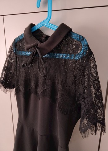 Dantel Detaylı Siyah Kısa Kollu Mini Elbise - Görsel 3