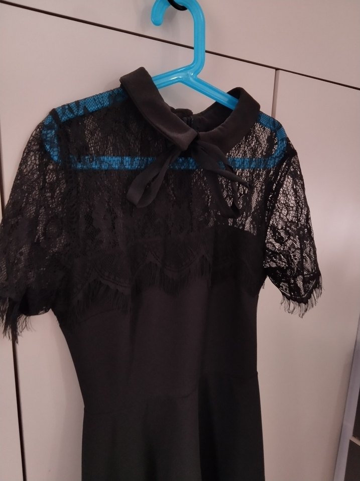 Dantel Detaylı Siyah Kısa Kollu Mini Elbise - Görsel 4