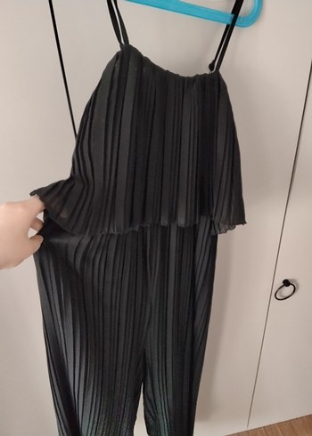 Kadın Siyah Pilili Uzun Tulum - Görsel 2