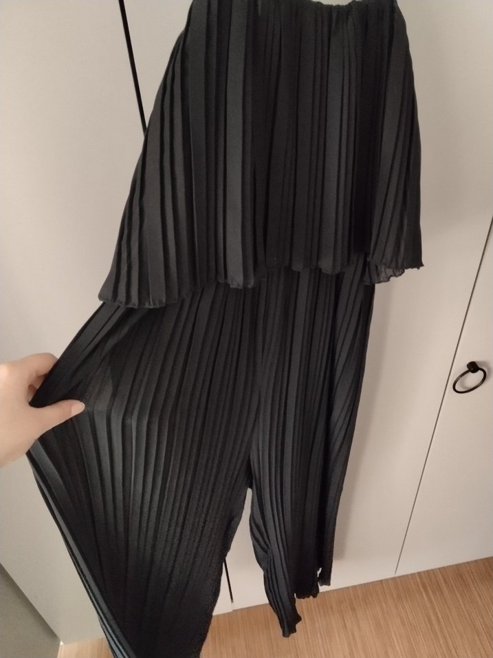 Kadın Siyah Pilili Uzun Tulum - Görsel 3