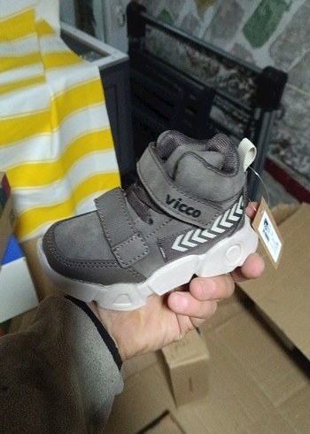 Gri Erkek Çocuk Sokak Tarzı Bot - Görsel 3