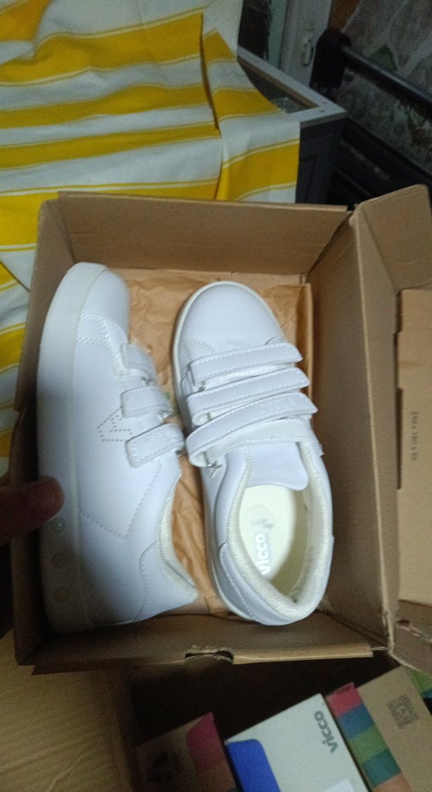 Vicco Beyaz Çocuk Ayakkabı Kutusu 33 Numara - Görsel 2