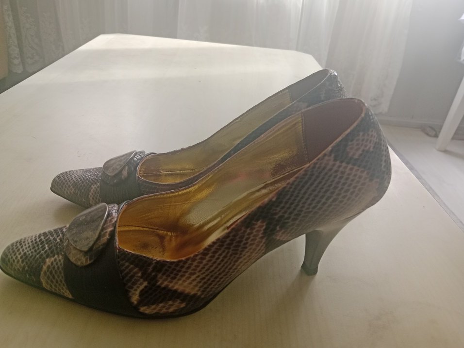 Kahverengi Yılan Desenli Tokalı Stiletto - Görsel 4