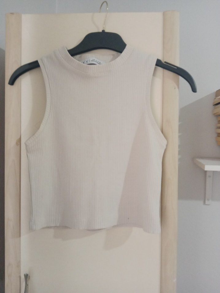 Beyaz Kolsuz Yüksek Yakalı Mini Atlet - Görsel 3