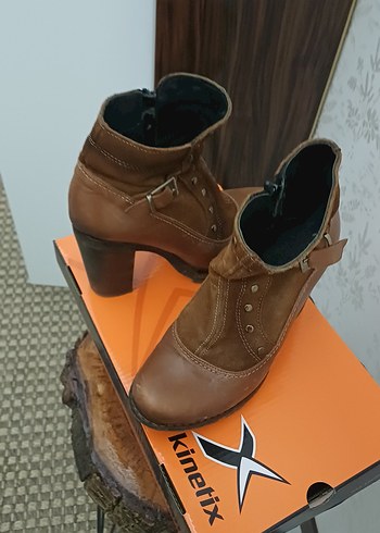 Kahverengi Deri Süet Tokalı Blok Topuklu Bot - Görsel 2