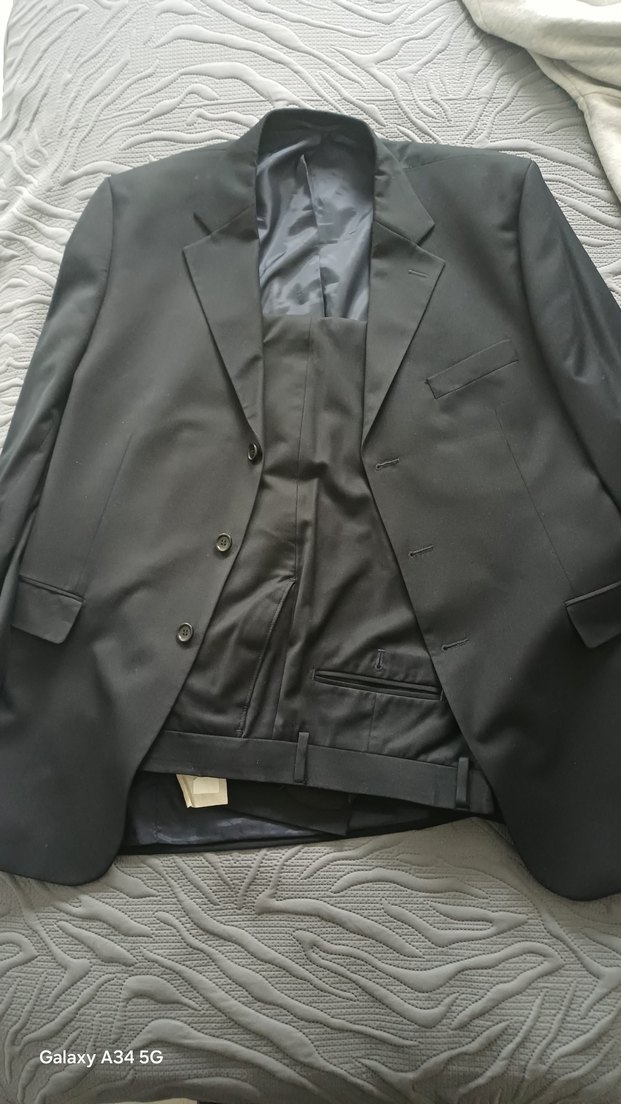 Düğmeli Siyah Erkek Takım Elbise - Görsel 3