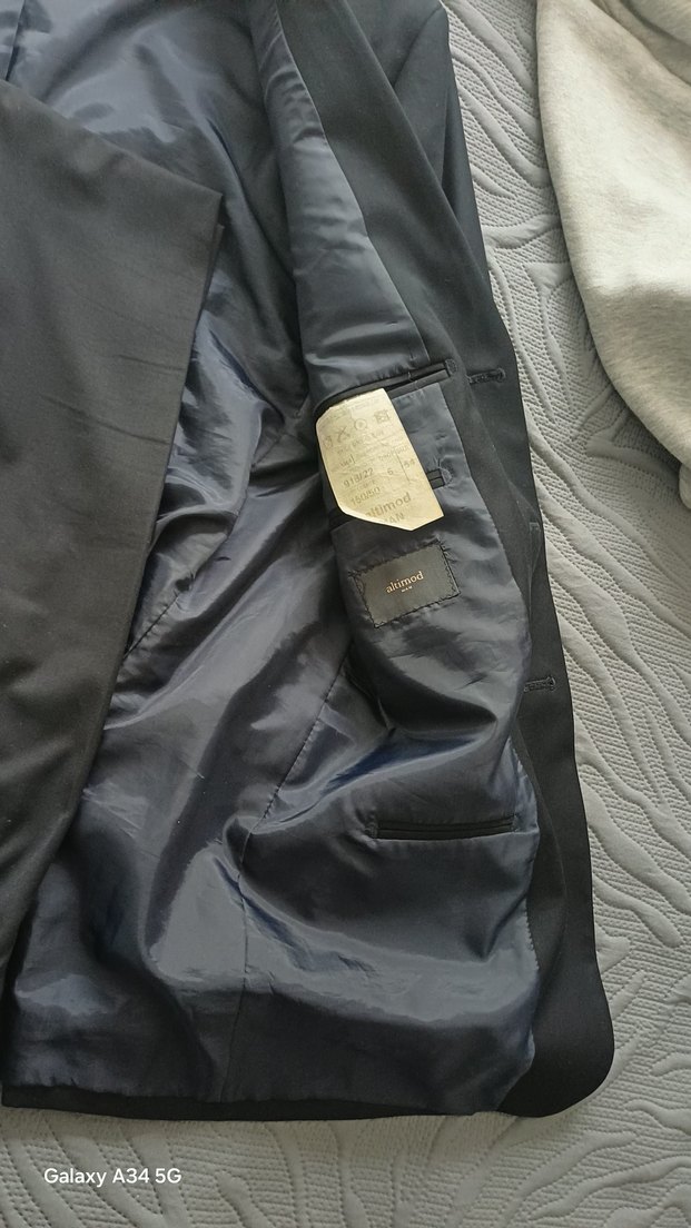 Düğmeli Siyah Erkek Takım Elbise - Görsel 2