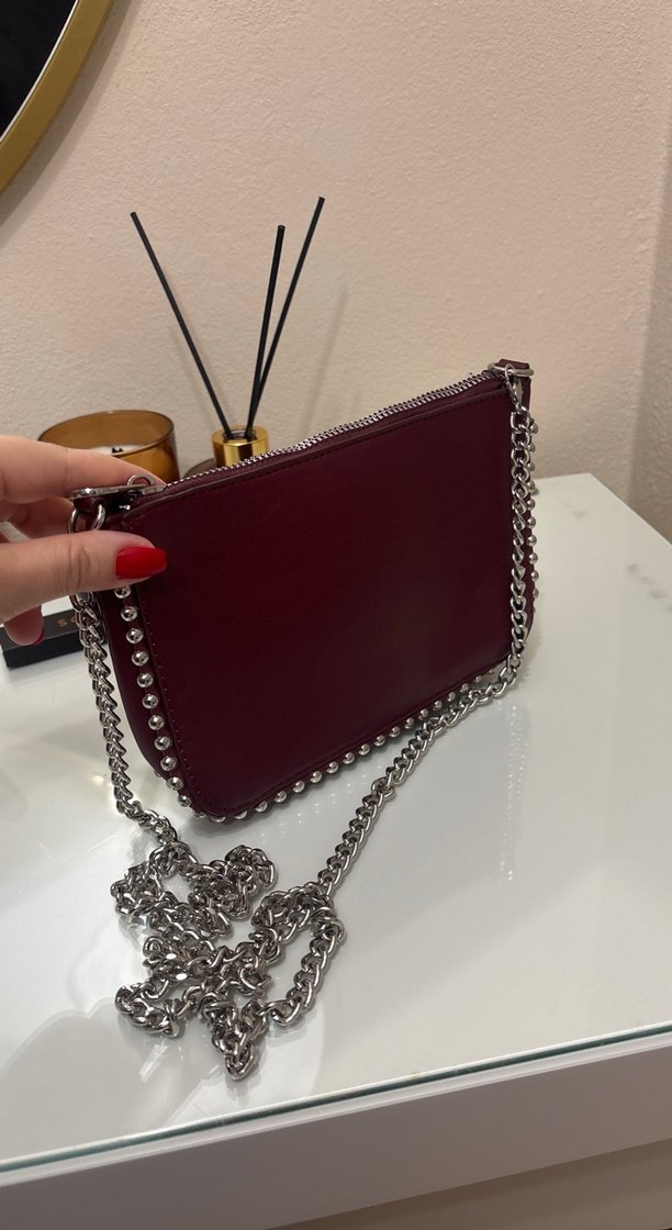 Bordo zımba detaylı zincirli çanta - Görsel 3