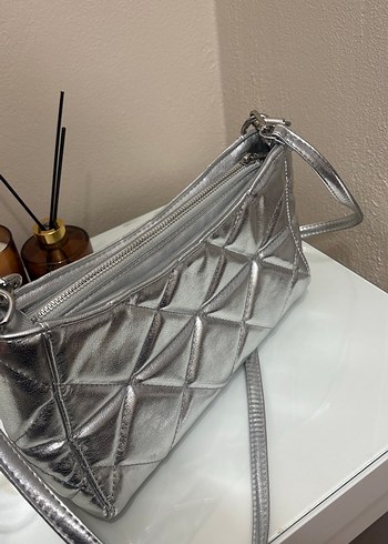 Gri Zincir Detaylı Kadın Çanta - Görsel 5