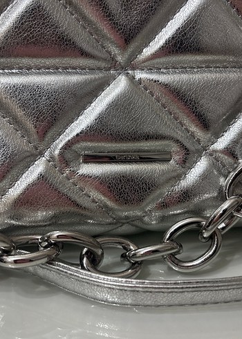 Gri Zincir Detaylı Kadın Çanta - Görsel 3