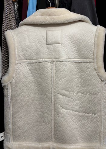 Kürk Detaylı Beyaz Kadın Yelek - Görsel 7