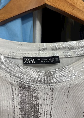 Gri Beyaz Batik Desenli kadın Tişört - Görsel 2