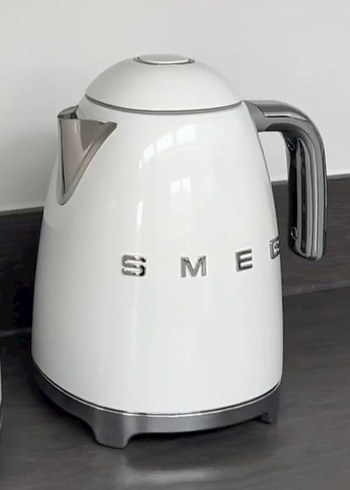 SMEG Kettle sıfır kutulu yeni ürün - Görsel 4
