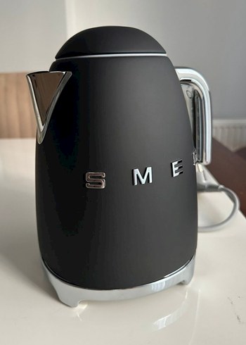 Smeg siyah kettle sıfır kutulu yeni ürün - Görsel 5