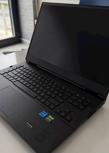 HP OMEN 17 LAPTOP " i7 11800H-32GB RAM-8GB RTX sıfır kutulu yeni - Görsel 4