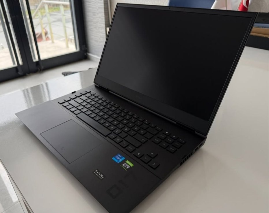 HP OMEN 17 LAPTOP " i7 11800H-32GB RAM-8GB RTX sıfır kutulu yeni - Görsel 4