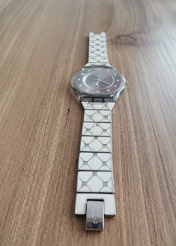 Swatch kadın saati - Görsel 2