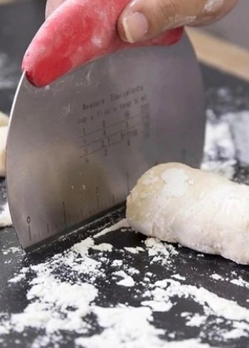 Sarı Saplı Hamur Kesici ve Ölçü Cetveli - Görsel 2