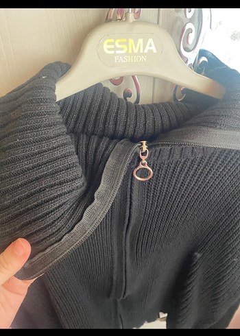 Siyah Kısa Fitted Örgü Boğazlı Kazak - Görsel 3