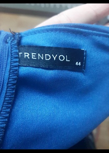 Mavi Uzun Drapeli Gece Elbisesi - Görsel 4