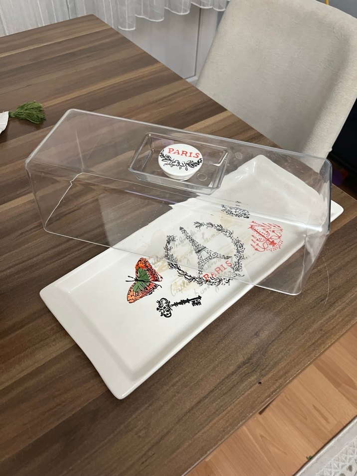 Beyaz Kapaklı Pasta Kabı - Görsel 3