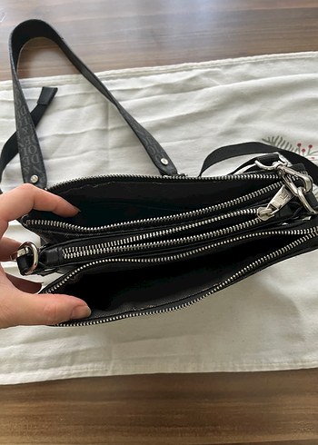 Siyah Deri Fermuarlı Kadın Çanta - Görsel 4