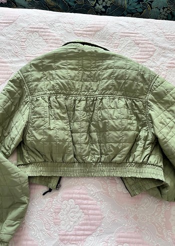 Bershka Yeşil Kısa Fermuarlı Kadın Ceket - Görsel 2