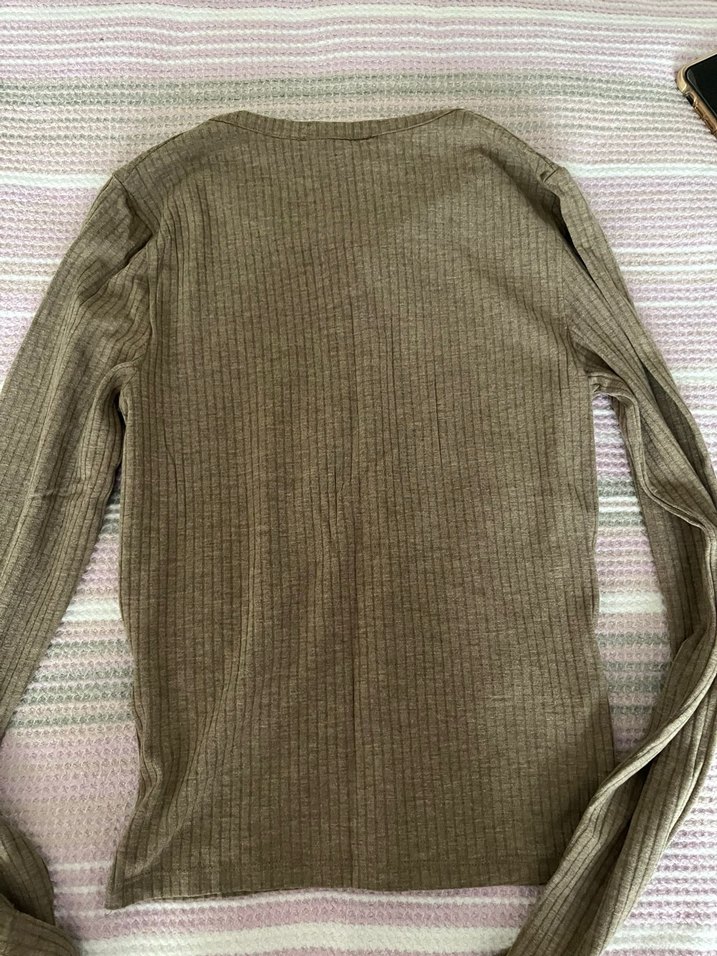 Bershka düğmeli üst - Görsel 2