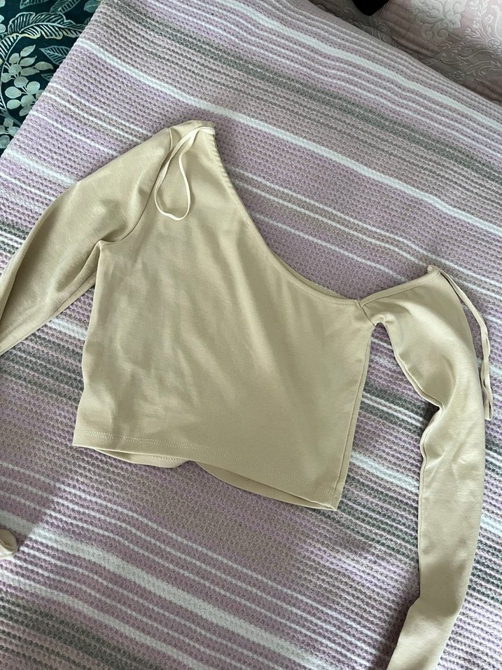 Stradivarius tek kol üst - Görsel 3