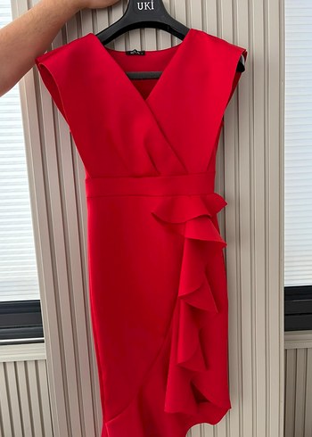 Kırmızı V Yaka Fırfır Detaylı Uzun Abiye - Görsel 2