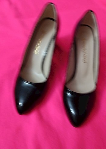 Siyah Parlak Stiletto Topuklu Kadın Ayakkabı - Görsel 4