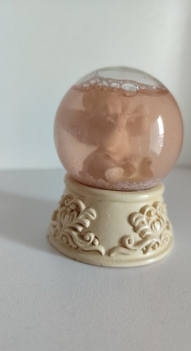 Bej Dekoratif Figürlü Kar Küresi - Görsel 3