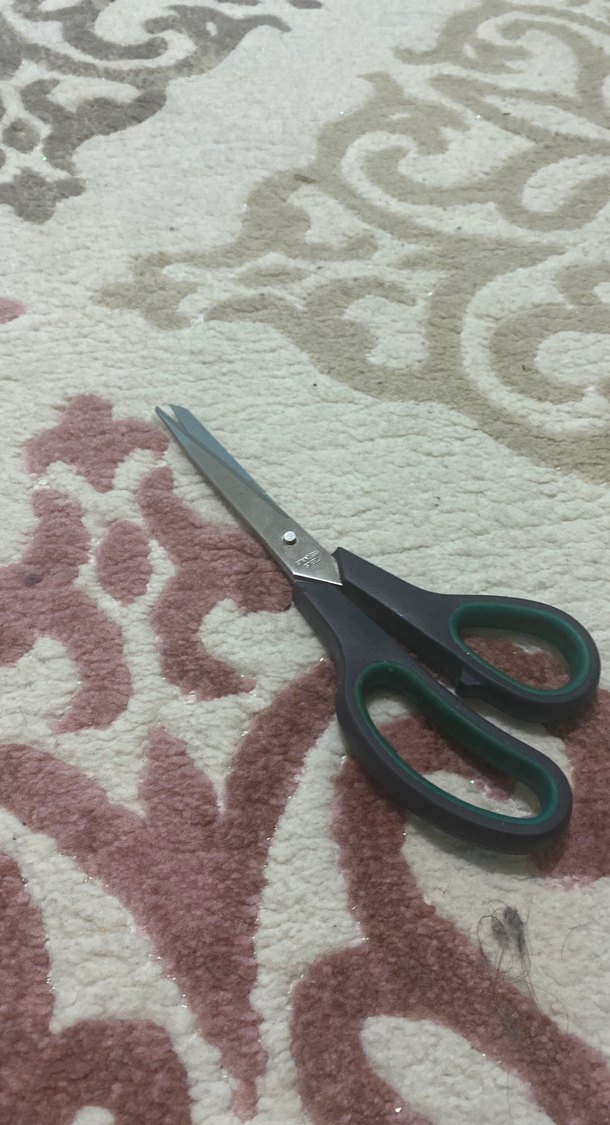 Yeşil Saplı Manikür Makası - Görsel 2