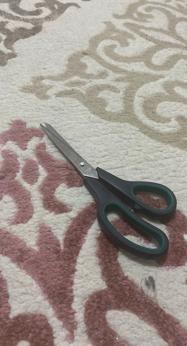 Yeşil Saplı Manikür Makası - Görsel 3