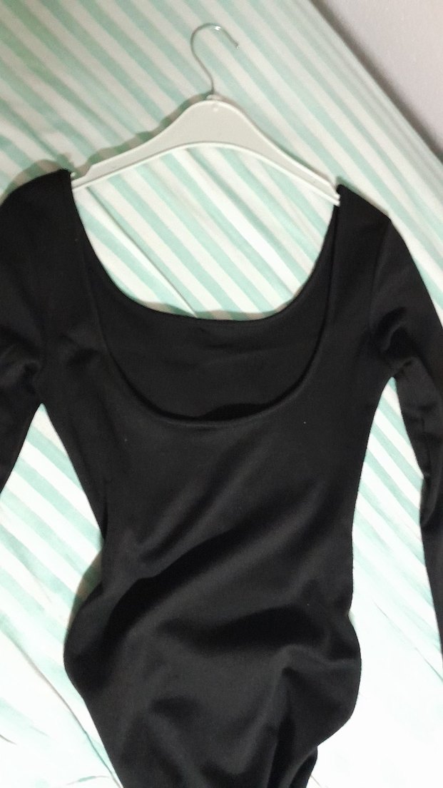 siyah uzun yırtmaçlı elbise - Görsel 5