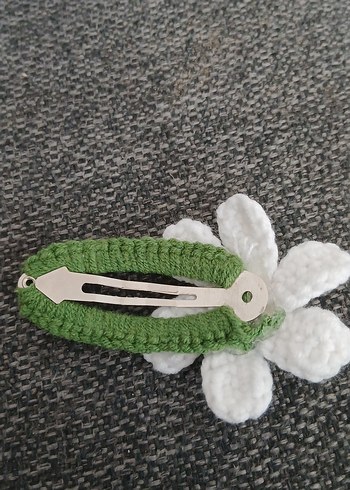 Örgü Papatya çıtçıtlı 1 çift toka - Görsel 3