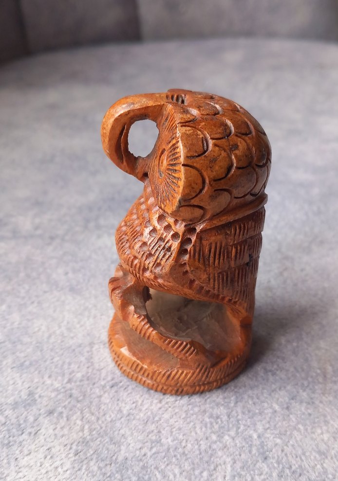 VİNTAGE EL YAPIMI OYMA AHŞAP BAYKUŞ BİBLOSU.  KONDİSYON YÜKSEK - Görsel 3