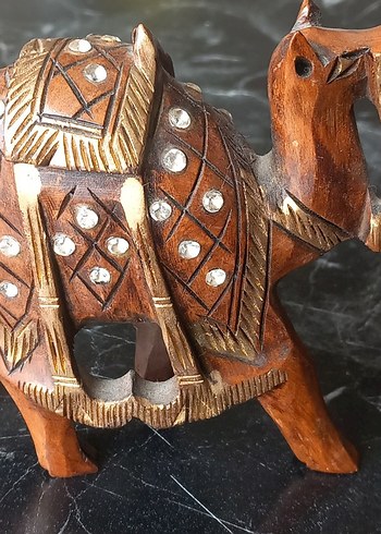 AHŞAPTAN OYMA EL YAPIMI VE TAŞ İŞLEMELİ DEVE - Görsel 2