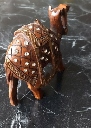 AHŞAPTAN OYMA EL YAPIMI VE TAŞ İŞLEMELİ DEVE - Görsel 3