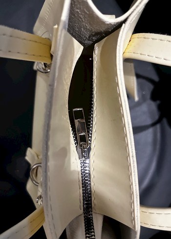 Bej Deri Tokalı Kadın El Çantası - Görsel 2