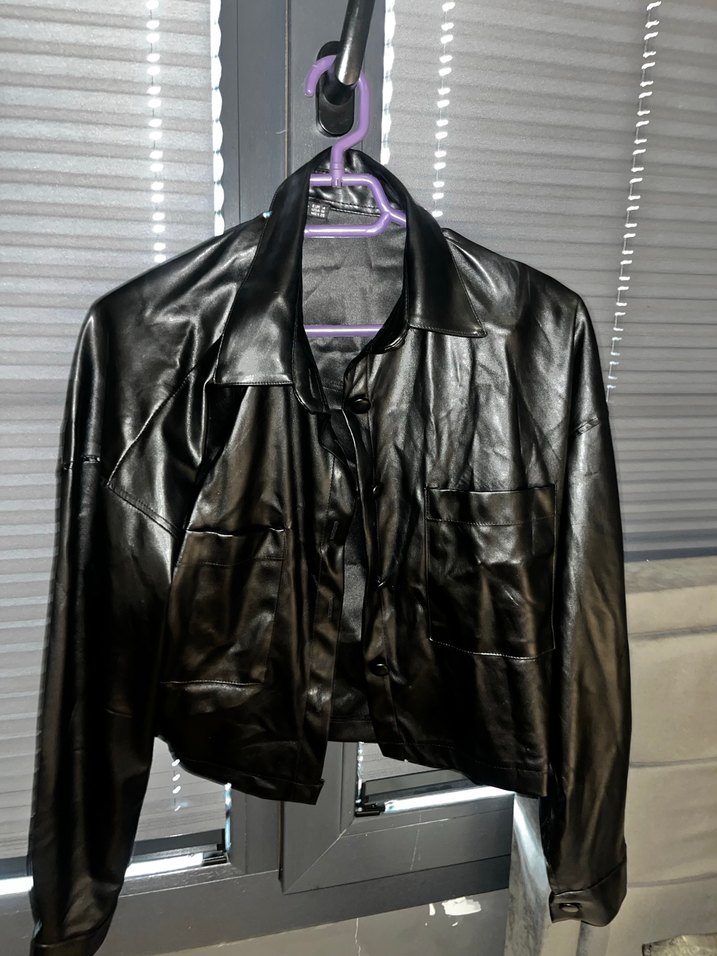 Düğmeli siyah  Deri ceket gömlek - Görsel 2